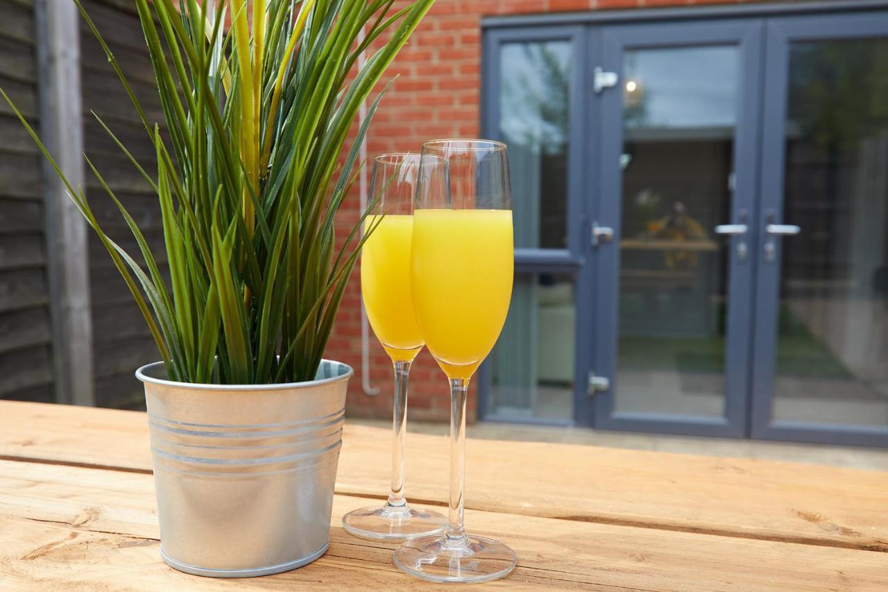 Base - 2 Bed Near Hospital, Driveway Parking, Garden * Derby