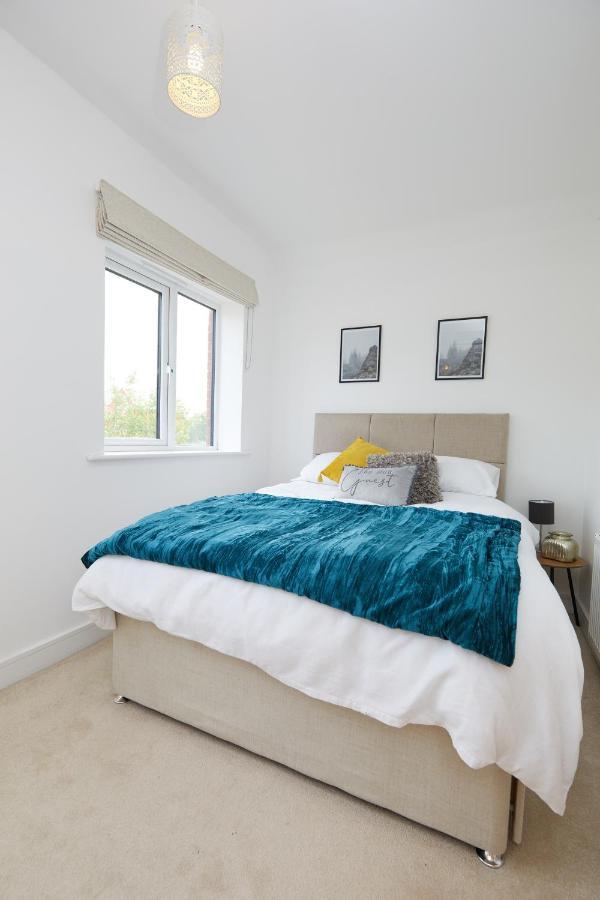 Base - 2 Bed Near Hospital, Driveway Parking, Garden * Derby